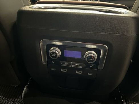 Used 2024 GMC Yukon Denali Ultimate image 47