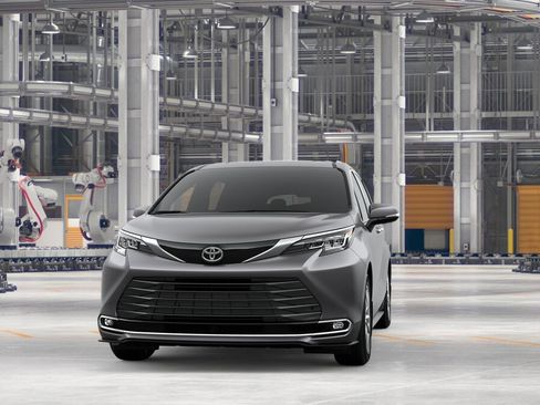 New 2026 Toyota Sienna Limited image 18