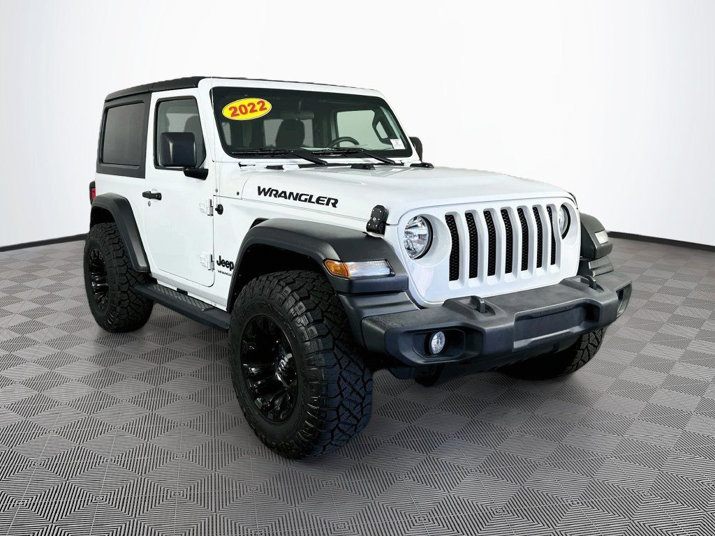 Used 2022 Jeep Wrangler Sport AWD/4WD image 2