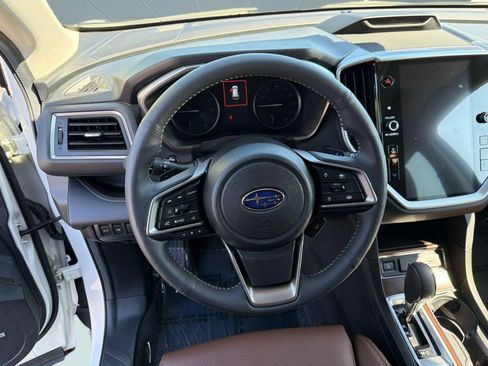 Used 2025 Subaru Ascent Touring AWD/4WD image 29