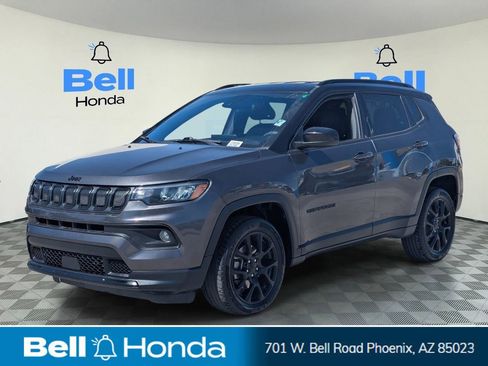 Used 2022 Jeep Compass Altitude image 1