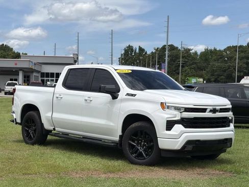 Used 2024 Chevrolet Silverado 1500 RST AWD/4WD image 15