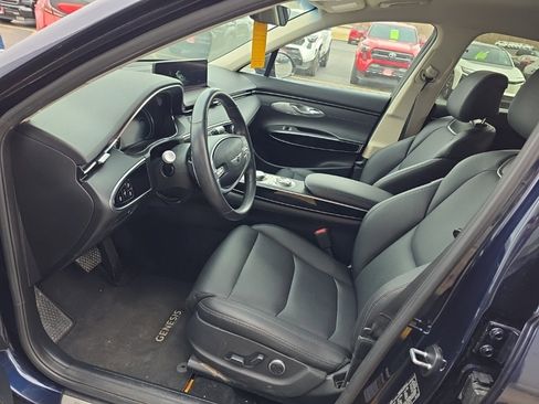 Used 2025 Genesis GV70 2.5T image 12