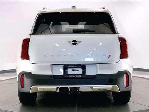 Used 2025 MINI Cooper Countryman S w/ Comfort Package Max image 3