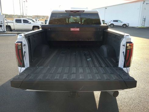Used 2024 GMC Sierra 2500 AT4 w/ AT4 Premium Plus Package image 26
