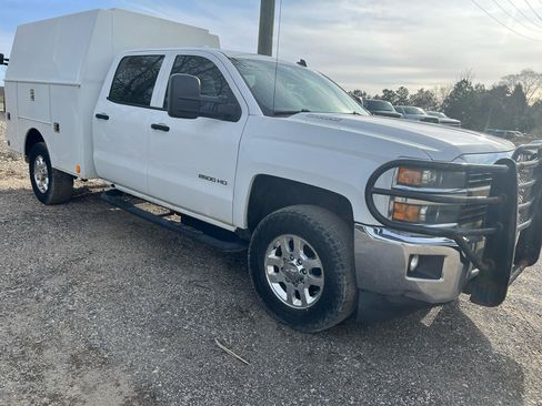 Used 2015 Chevrolet Silverado 2500 LT w/ Z71 Package, Off-Road AWD/4WD image 2