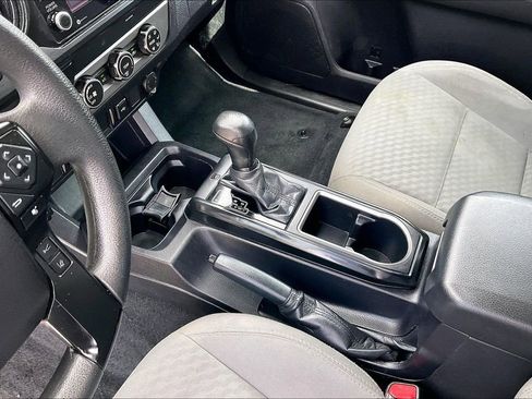 Used 2021 Toyota Tacoma SR RWD image 13