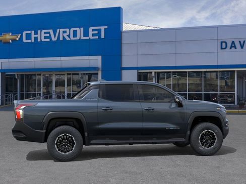 New 2026 Chevrolet Silverado EV Trail Boss image 5