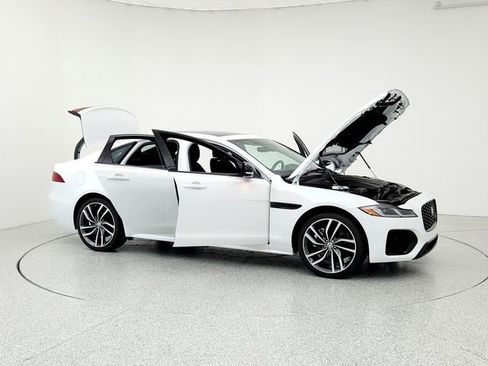 New 2024 Jaguar XF R-Dynamic SE image 10