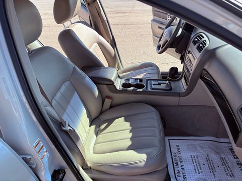 Used 2004 Lincoln LS image 27