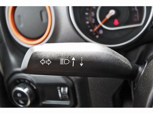 Used 2023 Jeep Gladiator Mojave w/ Cold Weather Group image 20