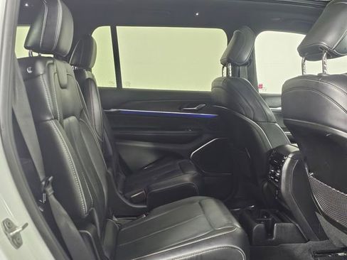 Used 2023 Jeep Grand Cherokee L Overland image 13