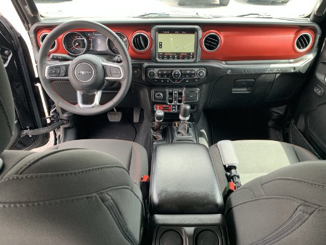 Used 2023 Jeep Wrangler Unlimited Rubicon w/ Cold Weather Group AWD/4WD image 20