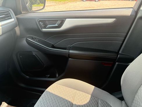 Used 2022 Ford Escape SE AWD/4WD image 21