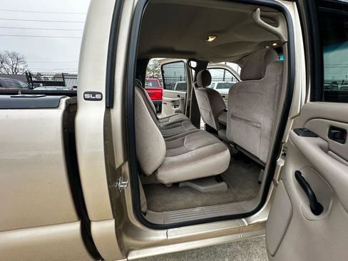 Used 2005 GMC Sierra 1500 SLE w/ Off-Road Package image 57