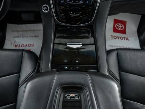 Used 2018 Cadillac Escalade ESV Platinum image 25