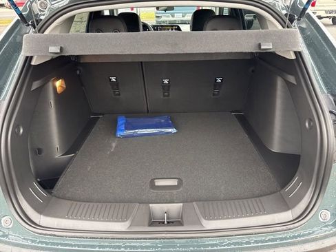 New 2026 Chevrolet Trax LT w/ Driver Confidence Package image 11