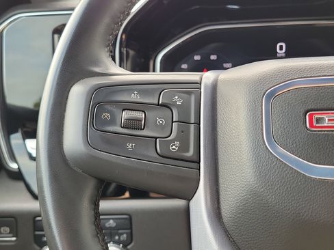 Used 2024 GMC Sierra 1500 Elevation image 15
