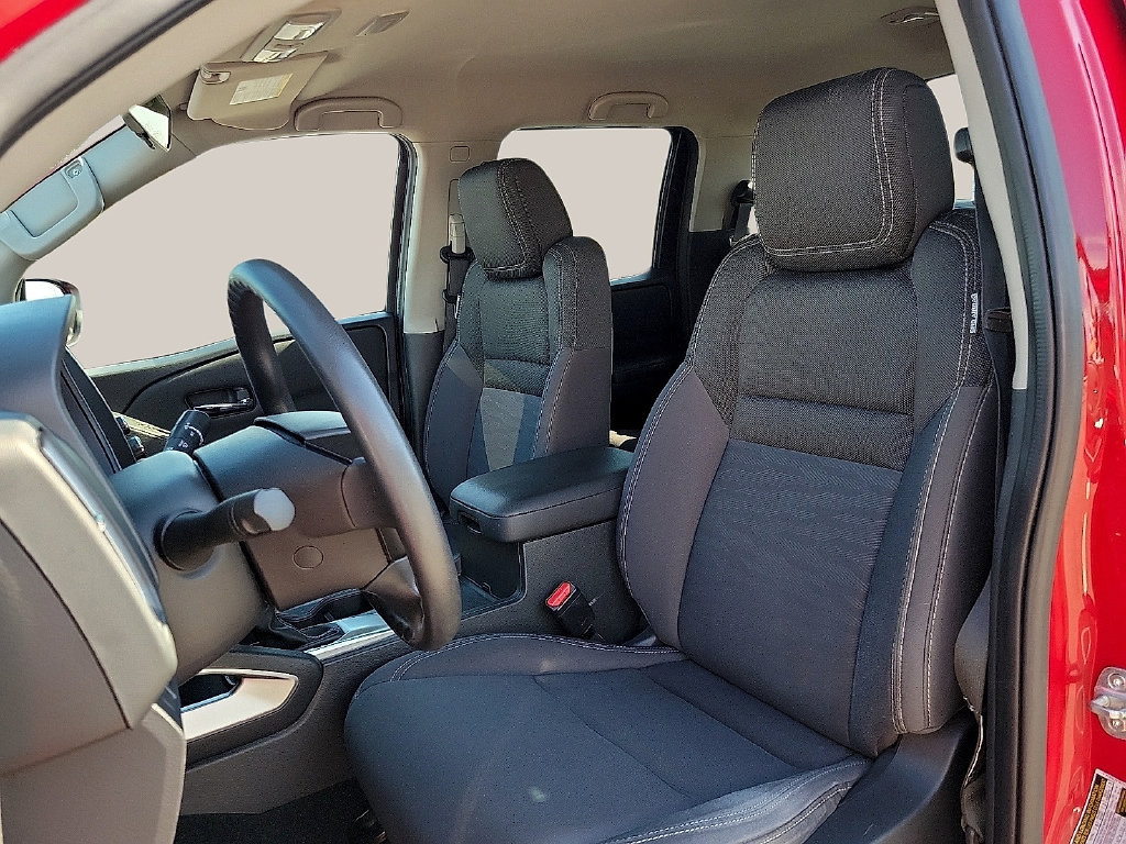 Used 2023 Nissan Frontier SV AWD/4WD image 10