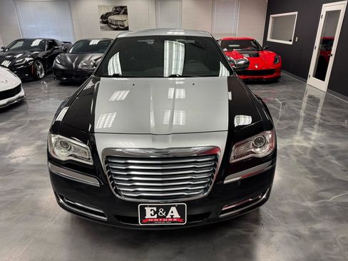 Used 2014 Chrysler 300 RWD image 22
