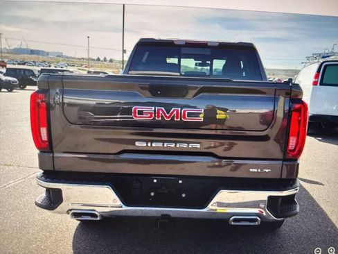 Used 2019 GMC Sierra 1500 SLT w/ SLT Premium Package image 3