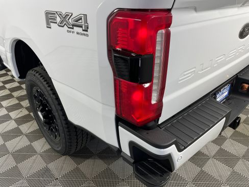 New 2026 Ford F250 XLT w/ XLT Premium Package AWD/4WD image 12