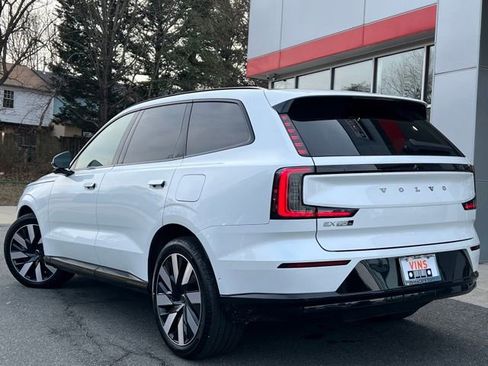 Used 2025 Volvo EX90 Ultra image 15
