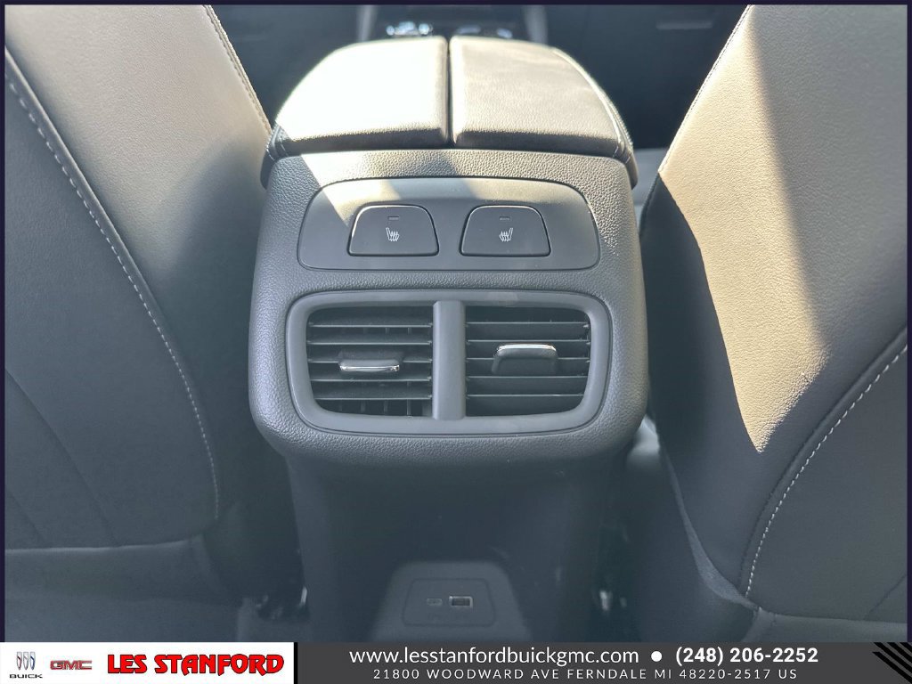 Used 2025 Buick Envision Avenir AWD/4WD image 15