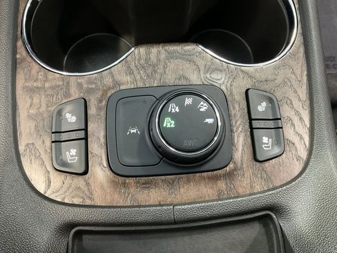 Used 2021 GMC Acadia Denali w/ Denali Ultimate Package image 18