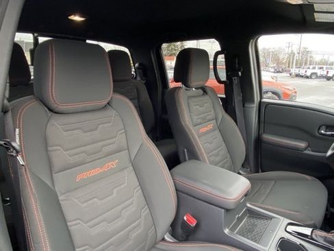 Used 2023 Nissan Frontier PRO-4X w/ Pro Convenience Package image 23