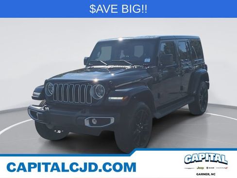 Used 2025 Jeep Wrangler Unlimited Sahara image 1
