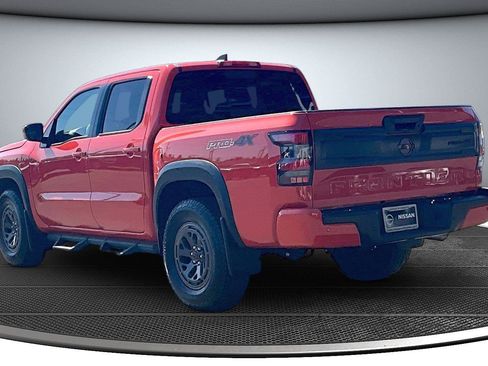 Used 2025 Nissan Frontier PRO-4X AWD/4WD image 5