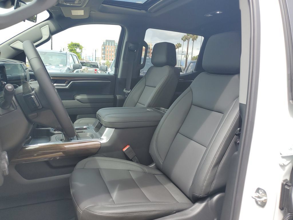 New 2026 Chevrolet Silverado 1500 RST w/ Z71 Off-Road Package AWD/4WD image 19