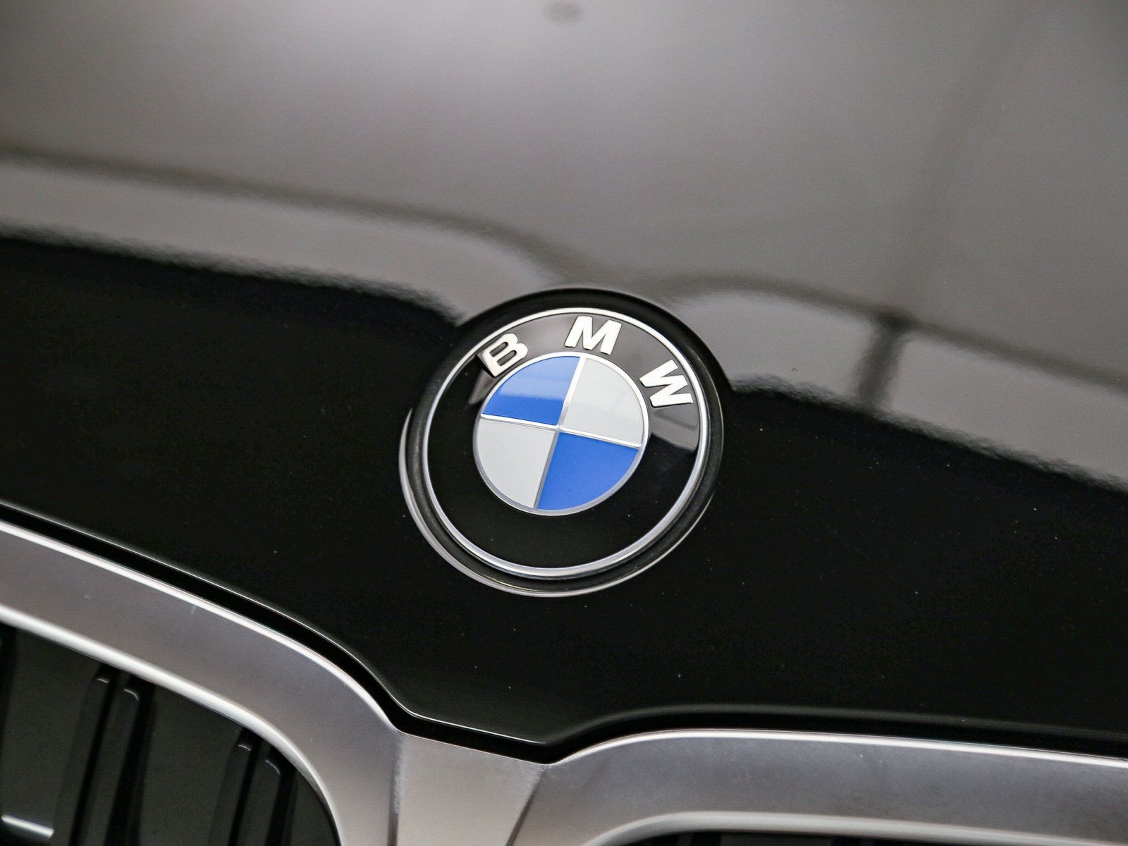 Used 2026 BMW 330i Sedan w/ Convenience Package RWD image 9