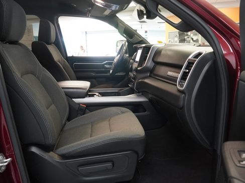 Used 2023 RAM 1500 Big Horn AWD/4WD image 35