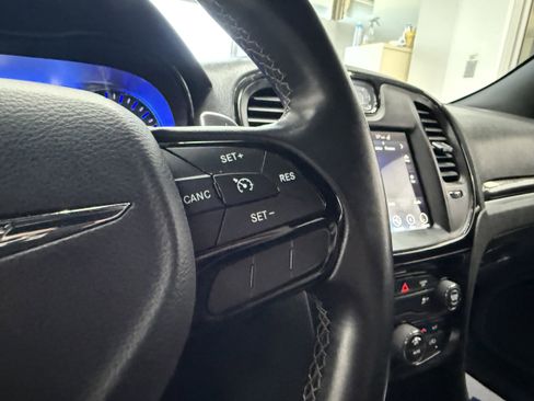 Used 2017 Chrysler 300 S image 14