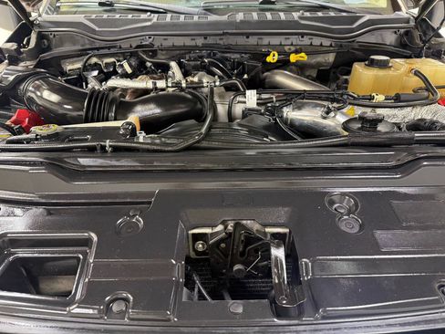 Used 2017 Ford F350 Lariat AWD/4WD image 93