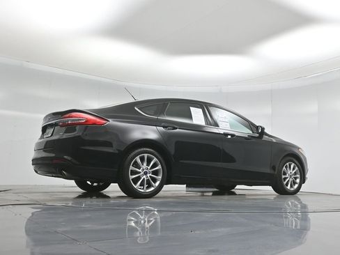 Certified 2017 Ford Fusion SE image 48