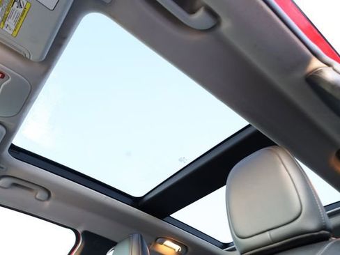 Used 2022 Jeep Renegade Limited w/ Sun, Sound & Wheels Group image 29