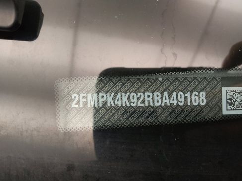 Used 2024 Ford Edge Titanium image 33