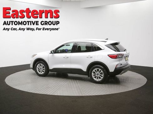 Used 2022 Ford Escape SE image 61