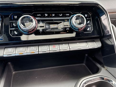 Used 2024 GMC Sierra 2500 AT4 w/ AT4 Premium Plus Package image 19