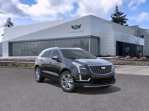 New 2025 Cadillac XT5 Premium Luxury w/ Technology Package image 2