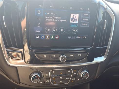 Used 2020 Chevrolet Traverse LT w/ Driver Confidence II Package image 17