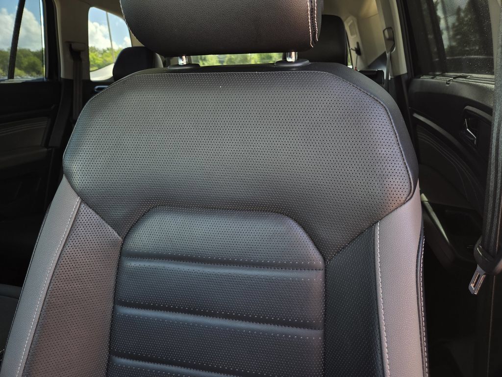 Used 2021 Volkswagen Atlas SEL Premium AWD/4WD image 19