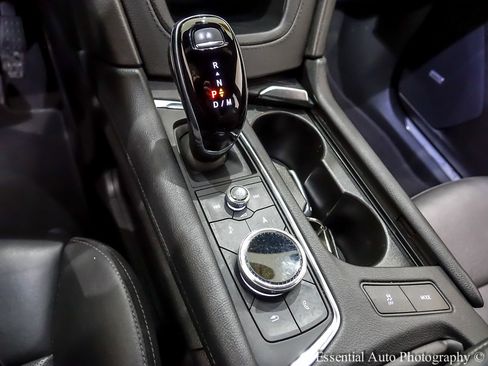 Used 2021 Cadillac XT5 Premium Luxury image 24