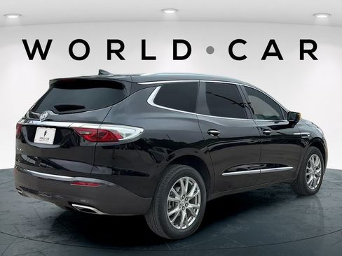 Used 2023 Buick Enclave Essence w/ Experience Buick Package FWD image 3