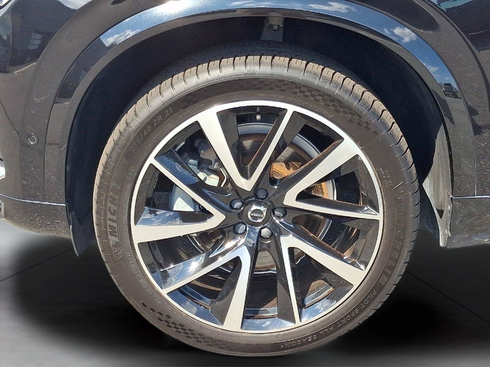 Used 2023 Volvo XC90 B5 Plus w/ Protection Package Premier AWD/4WD image 28