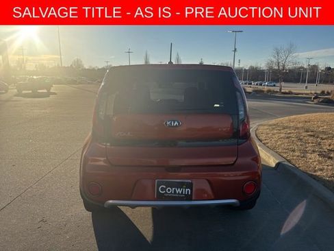 Used 2019 Kia Soul + image 4