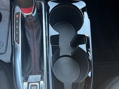 Used 2024 Chevrolet Trax RS w/ Driver Confidence Package image 14